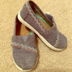Toms - toddler size 9